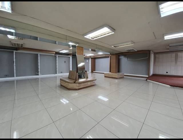 2,000M² RETAIL FOR SALE IN VEREENIGING CENTRAL
